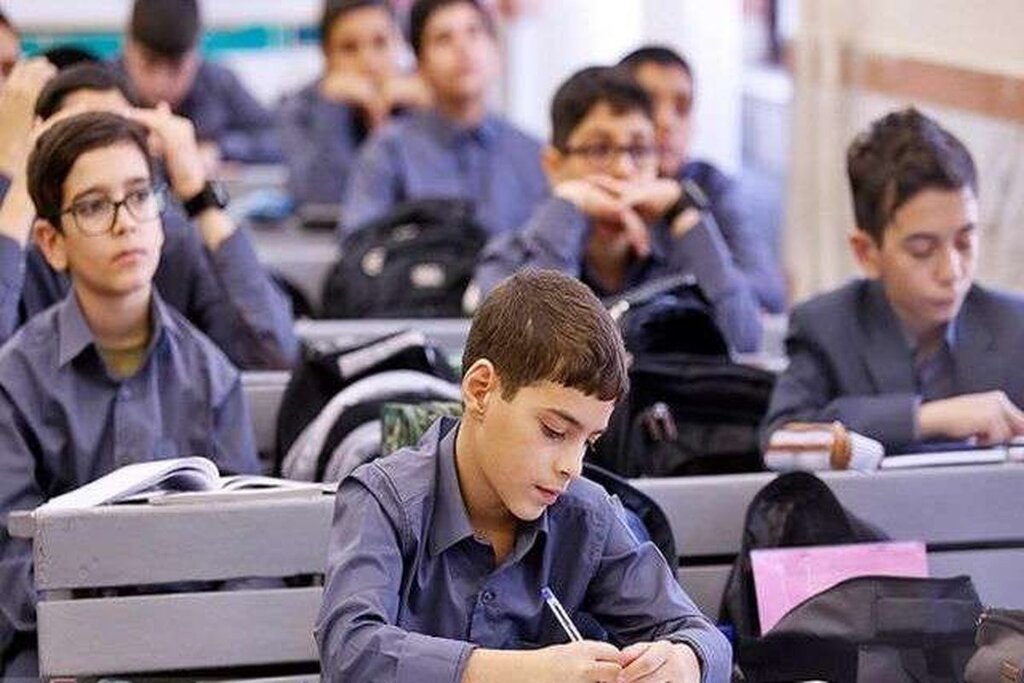 شهریه ۲۲۰ میلیون تومانی مدرسه در تهران | این هزینه‌ها را هم جدا باید بپردازید!