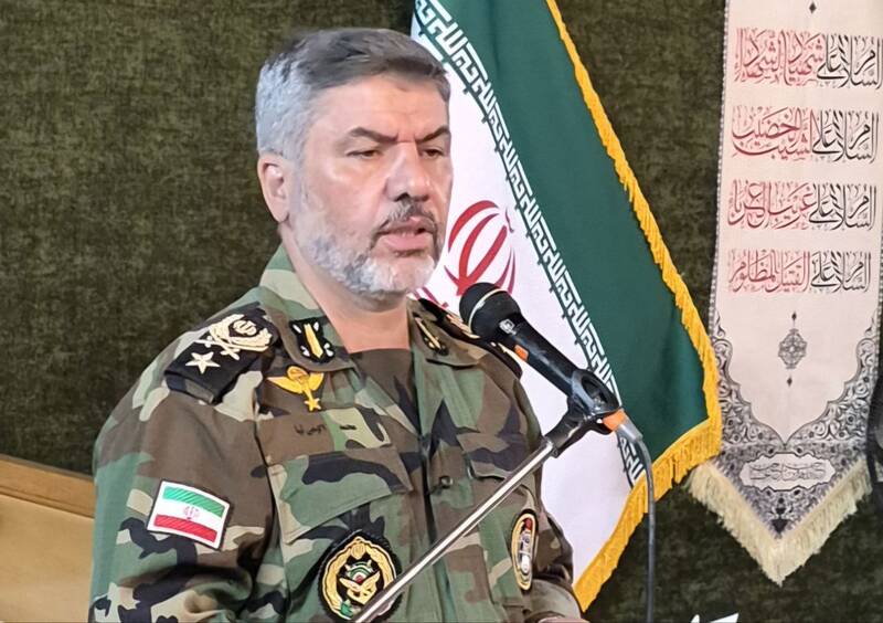 سخنگوی ارتش: با تاکتیک‌های جدید جنگی، دشمن را از منطقه اخراج می‌کنیم
