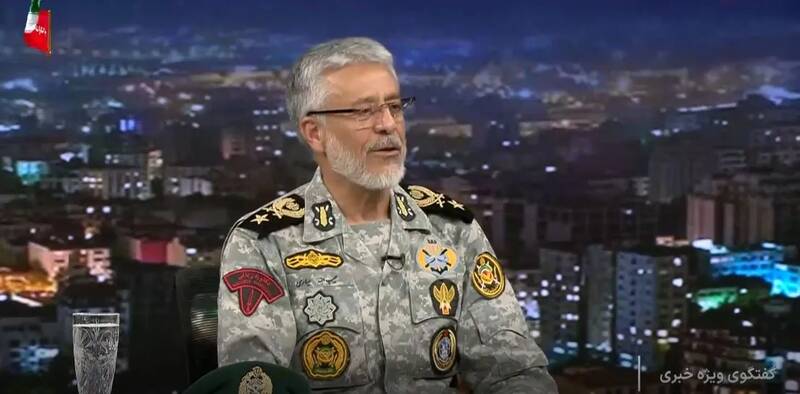 دریادار سیاری: دشمن با خفت و خواری از منطقه اخراج می‌شود